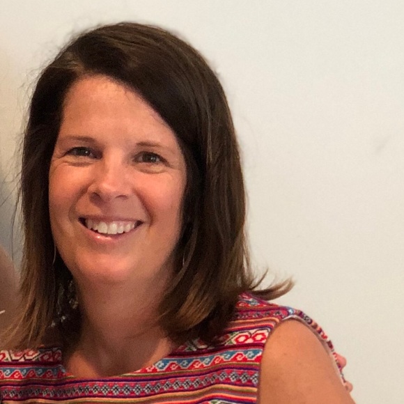 Meet your Posher, Jeannette - Picture 1 of 1